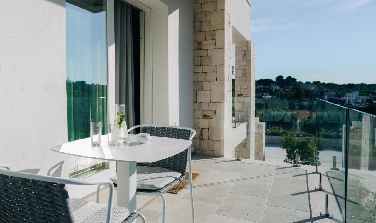 チステルニーノ Essenza Relais Contemporaneo Bed & Breakfast エクステリア 写真