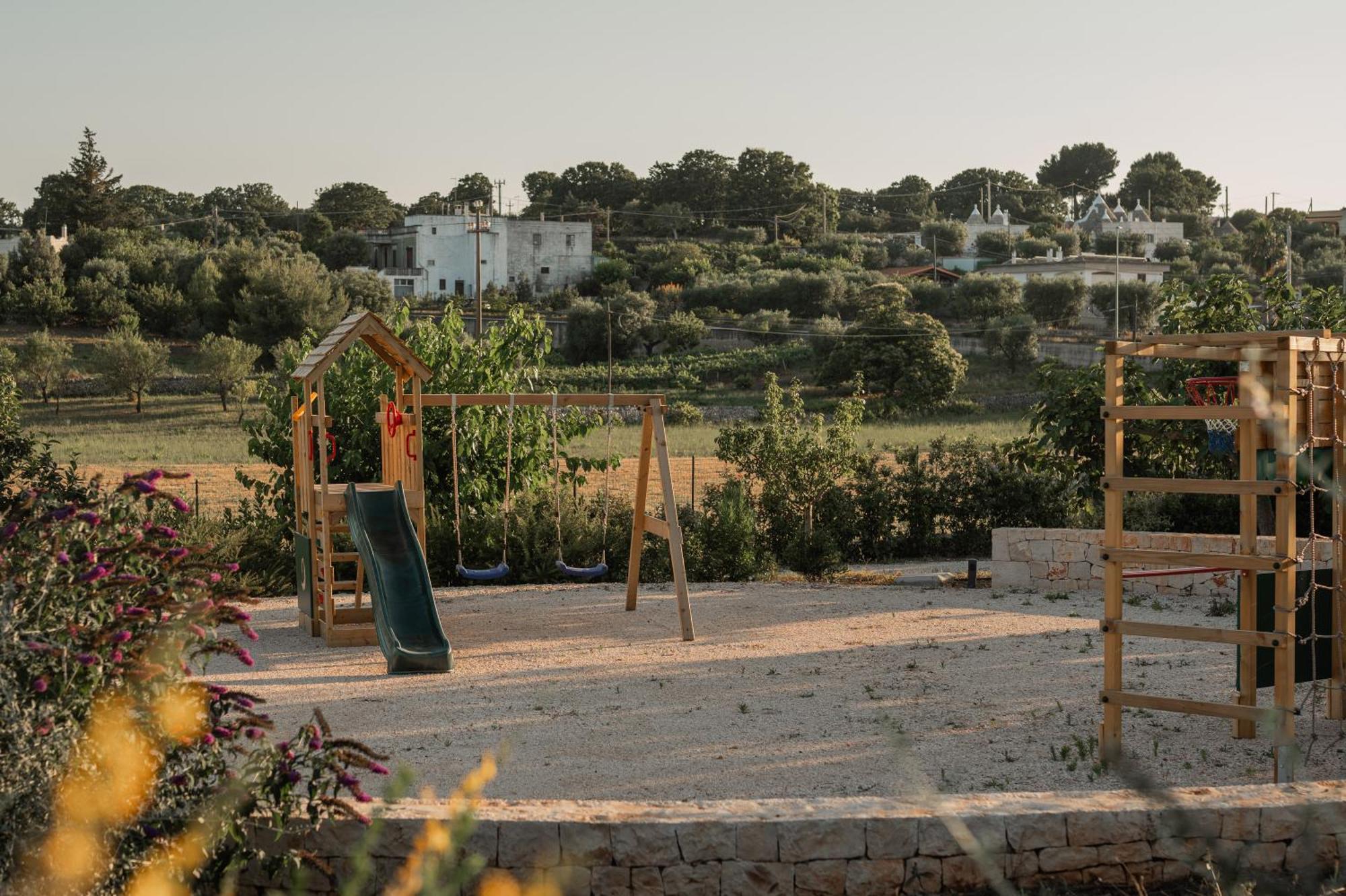 チステルニーノ Essenza Relais Contemporaneo Bed & Breakfast エクステリア 写真