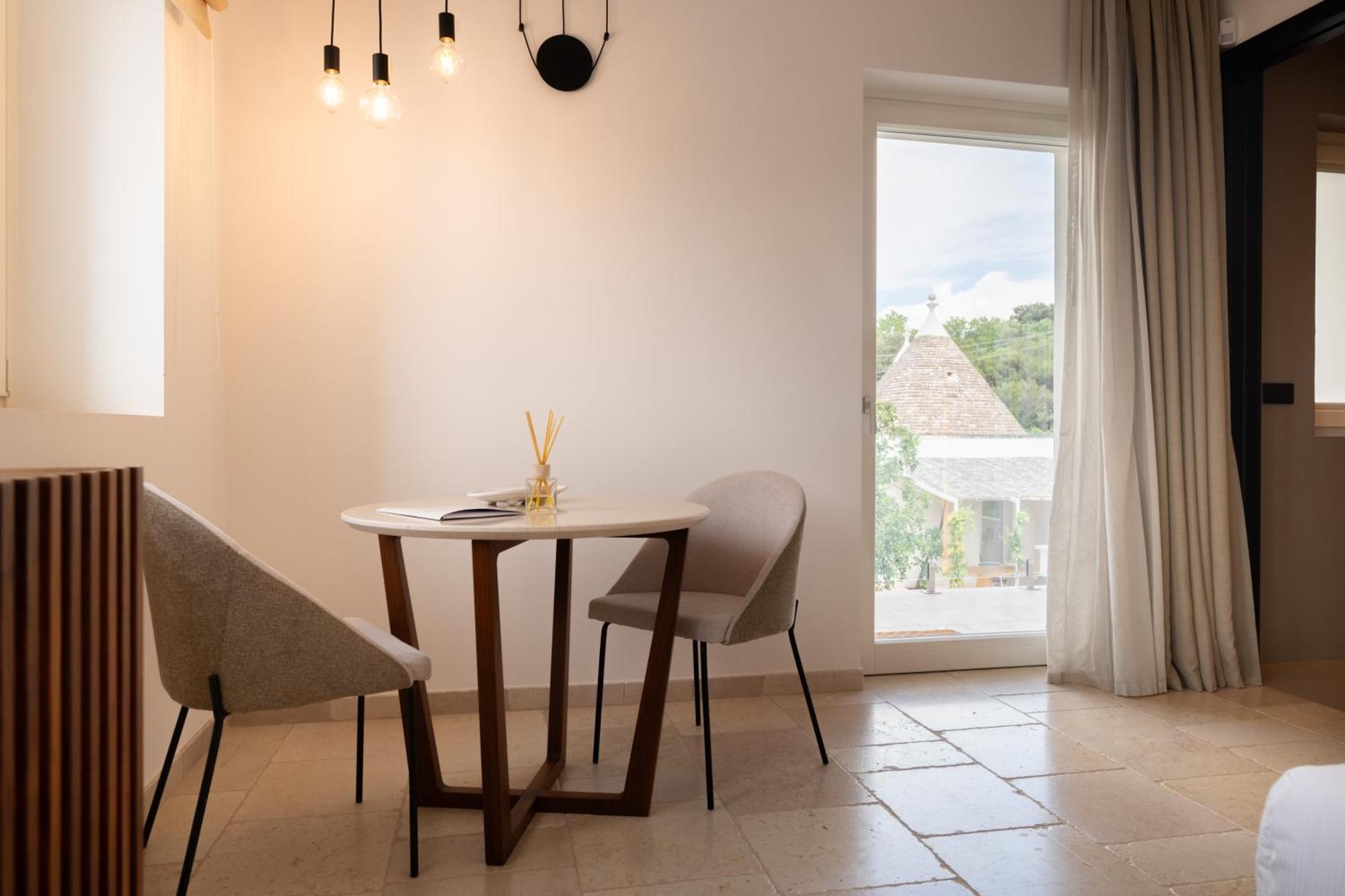 チステルニーノ Essenza Relais Contemporaneo Bed & Breakfast エクステリア 写真