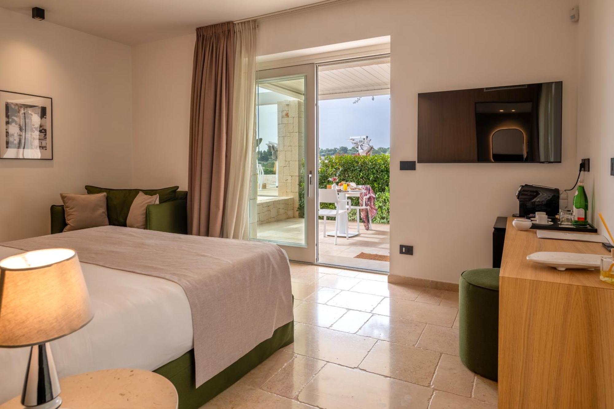 チステルニーノ Essenza Relais Contemporaneo Bed & Breakfast エクステリア 写真